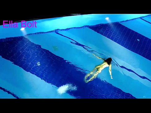 ❤️ Ùn possu micca piantà di fighjulà, ghjovana bionda catturata nuda in piscina ELLA BOLT ❤️❌ Porno à noi % co.risegame.top%