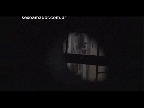 ❤️ Blondie hè videoregistrata in segretu da un voyeur di u quartieru nascostu daretu à i mattoni cavi ❤️❌ Porno à noi % co.risegame.top%